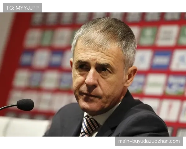 格拉纳达主帅下课，保级队换帅求变